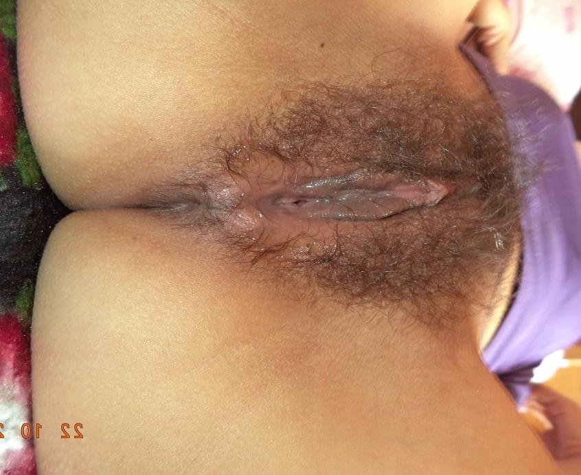 20P Young Natural Women 1465