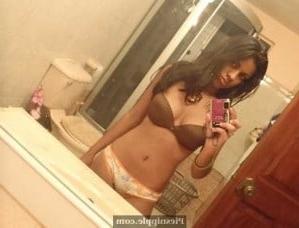 16P Beautiful Desi Teen Nude Selfies