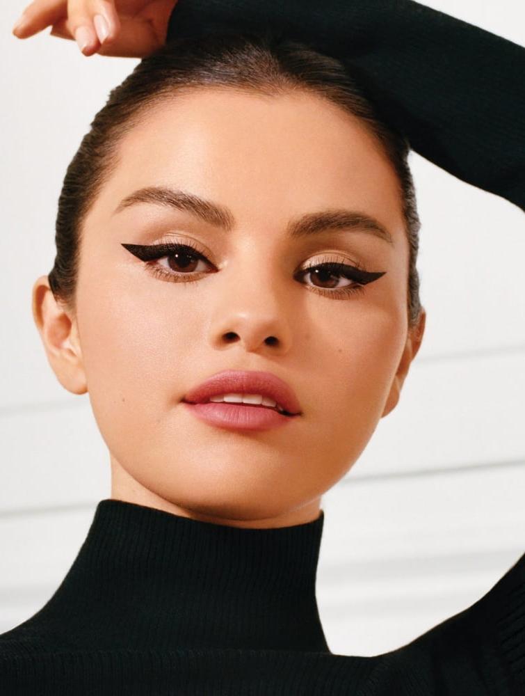 5P SELENA GOMEZ ... RARE BEAUTY !!!!!!