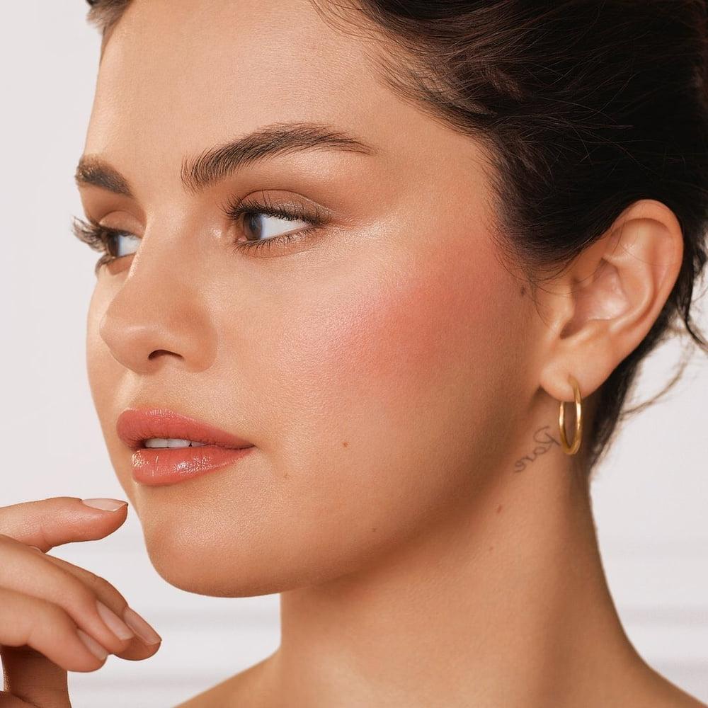 5P SELENA GOMEZ ... RARE BEAUTY !!!!!!
