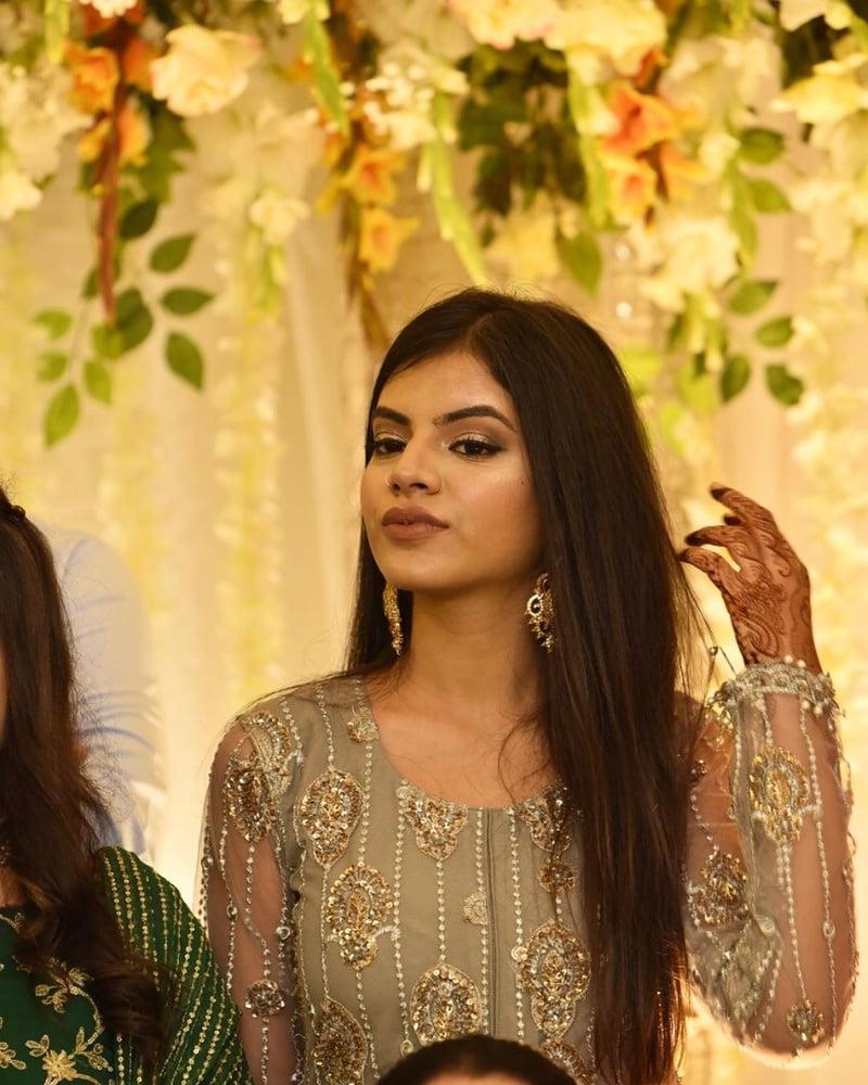 25P Sexy Desi Dolls Paki Pakistani Indian Bengali Hot Sexy