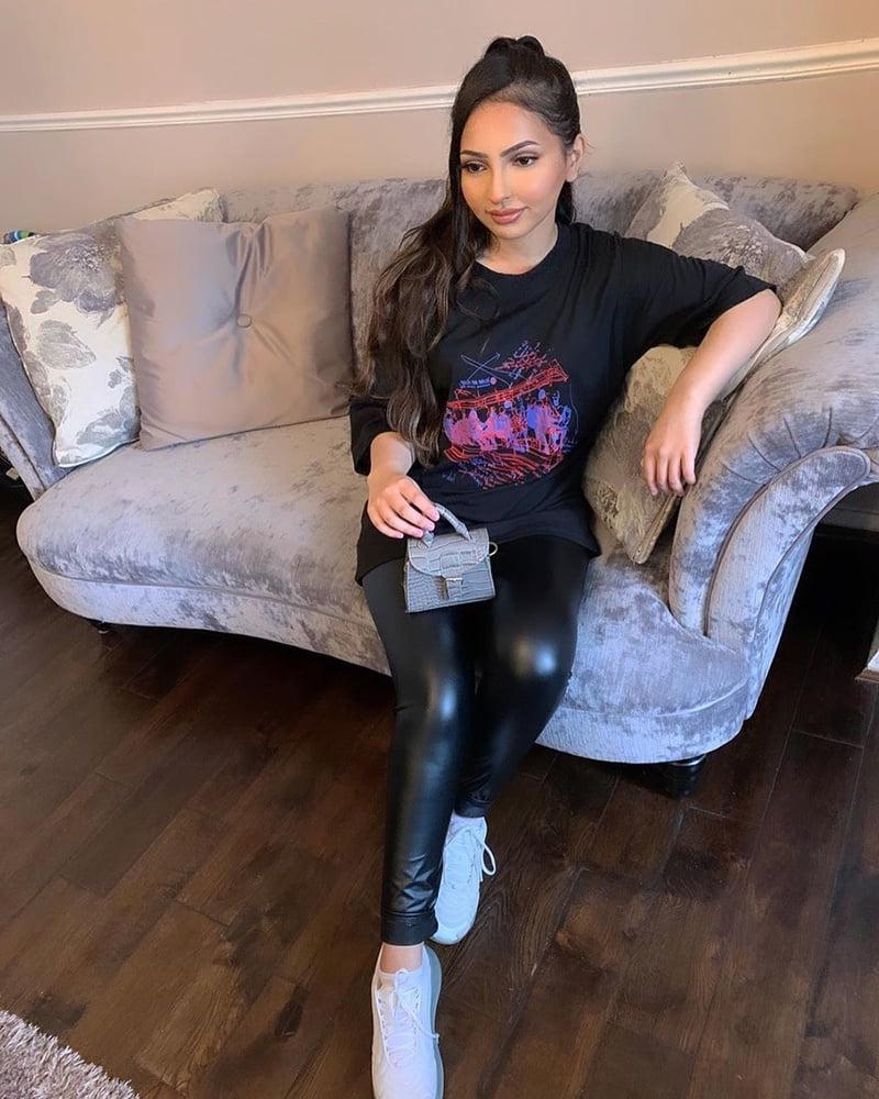 25P Sexy Desi Dolls Paki Pakistani Indian Bengali Hot Sexy