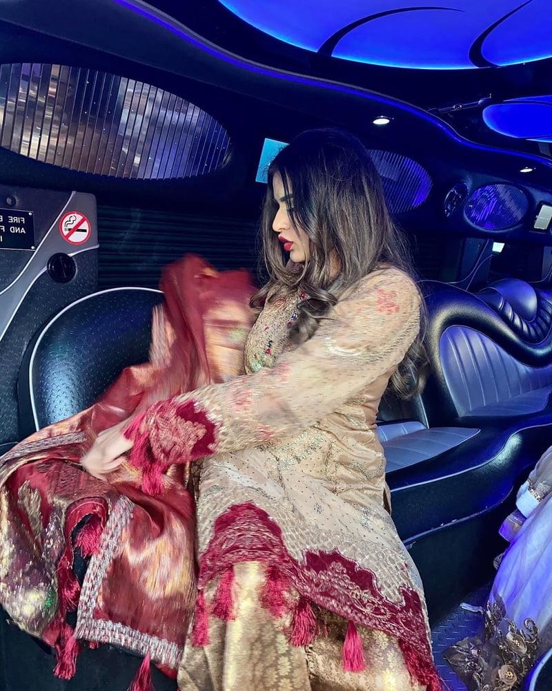 25P Sexy Desi Dolls Paki Pakistani Indian Bengali Hot Sexy