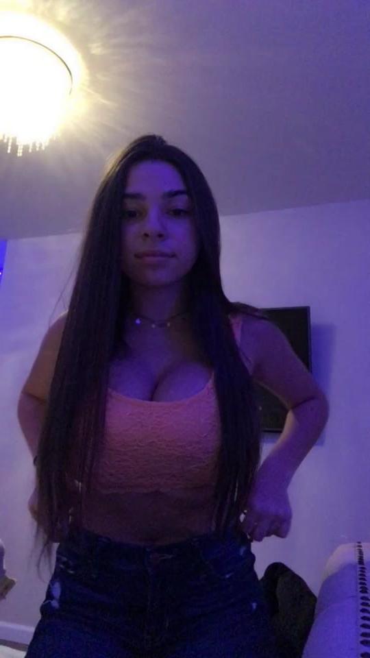 25P Unknown Busty Women 20