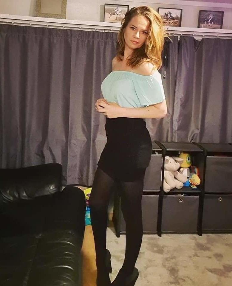 25P Pictures that make my cock hard 115
