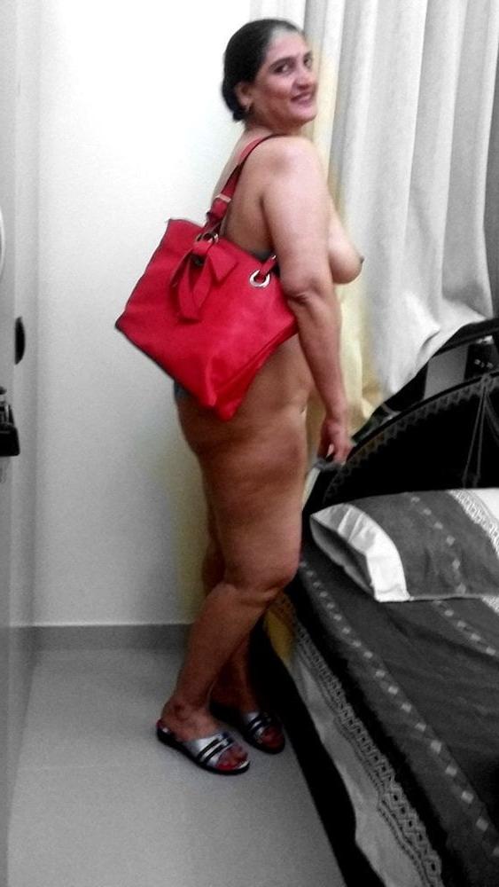25P Desi bww bhabhi very sexy photo shoot