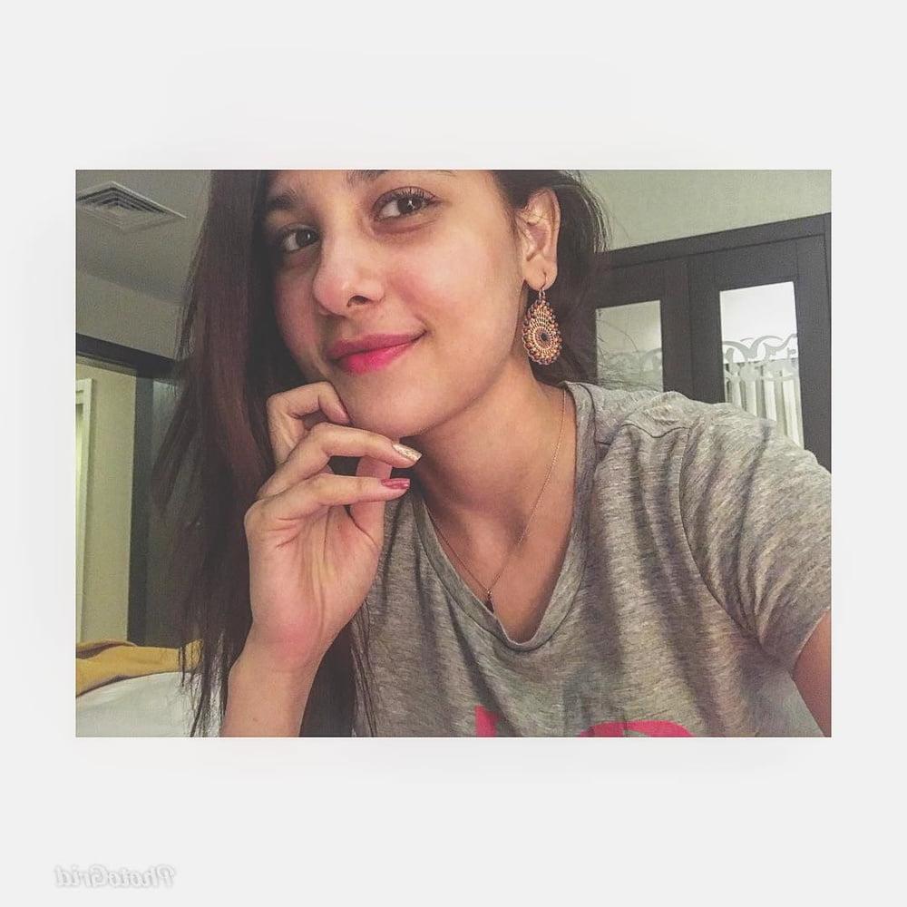 25P Sexy paki desi slut and rand for cum, degrading comments 6