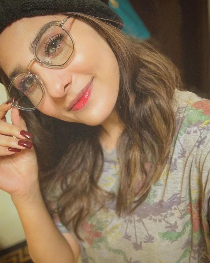 25P Sexy paki desi slut and rand for cum, degrading comments 6