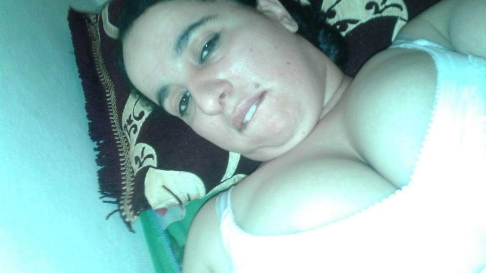 25P Arab beauty