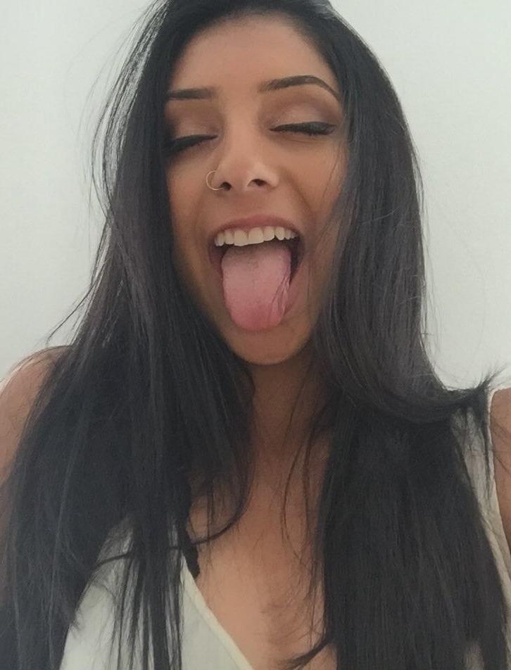 25P Iman is a desi slut.