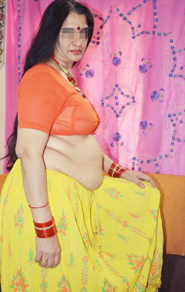 21P desi randi aunty
