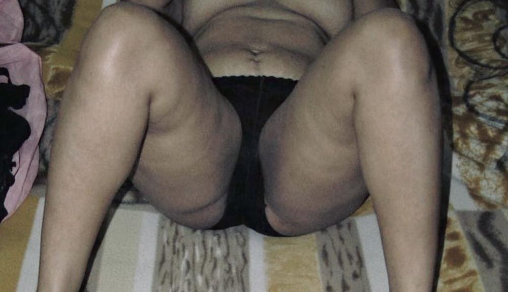 15P Desi Thick pussy and ass