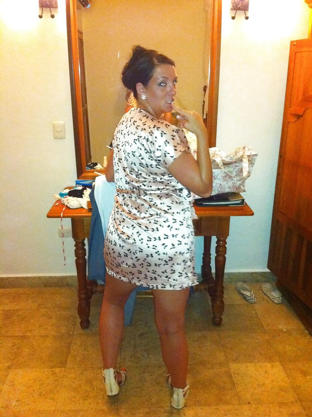25P Busty Amateur Lady