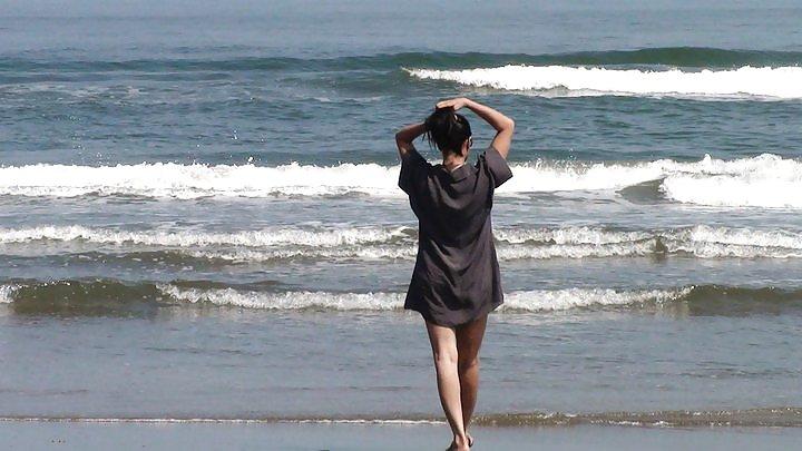 9P Wife on beach