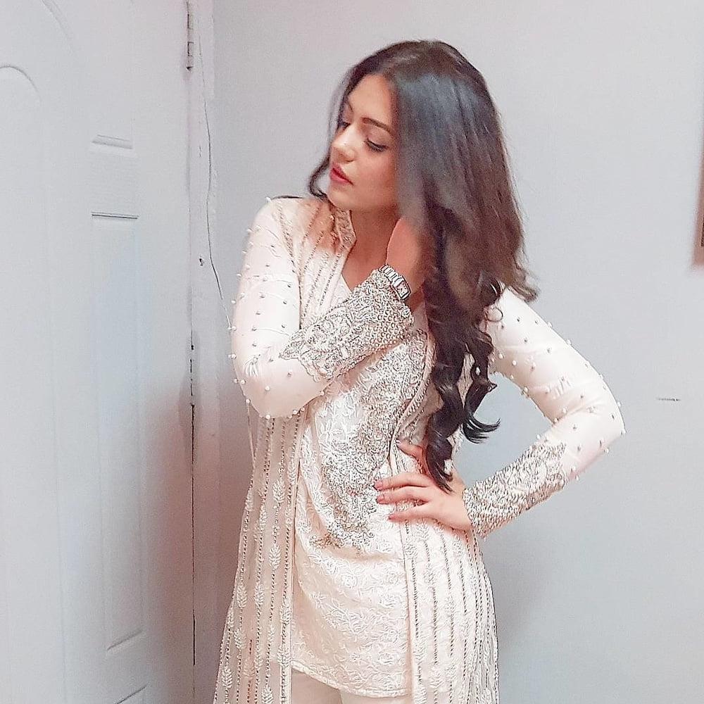 25P Sexy paki desi slut and rand for cum, degrading comments 5
