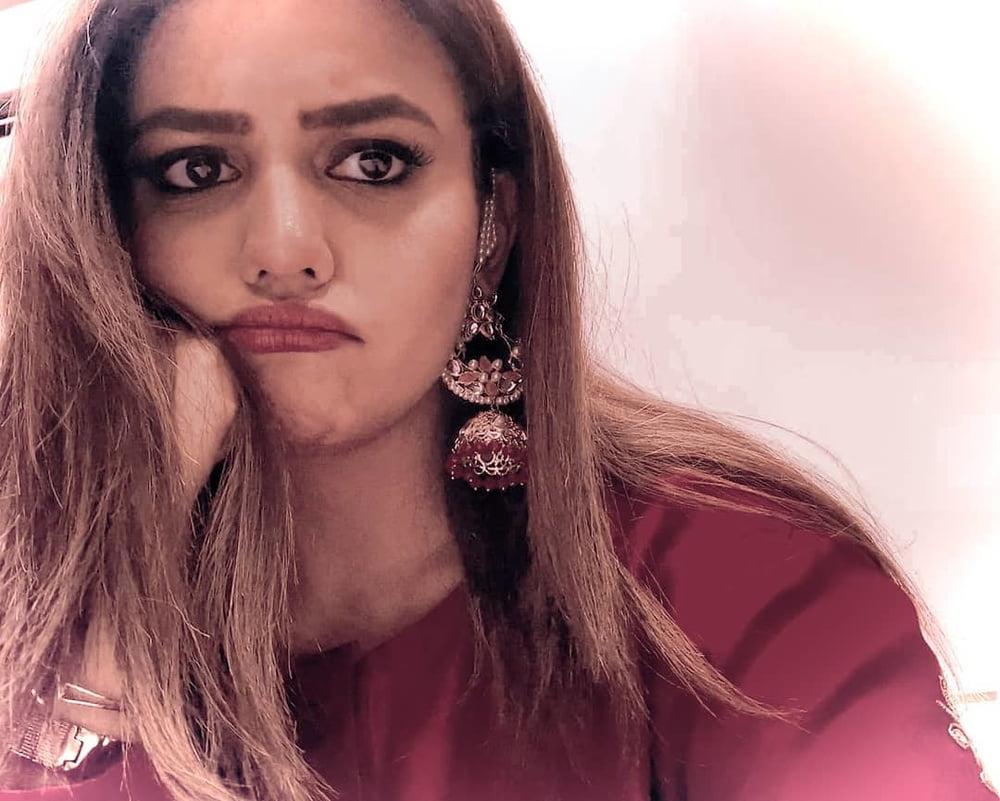 25P Sexy paki desi slut and rand for cum, degrading comments 5