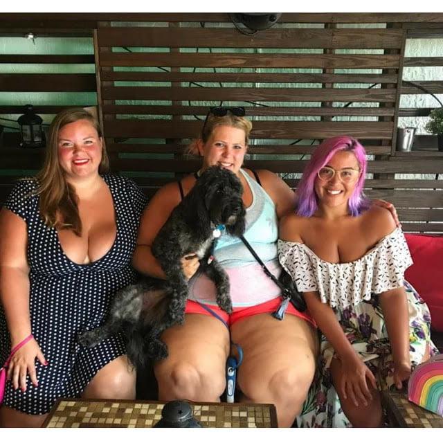 25P Busty Ladies