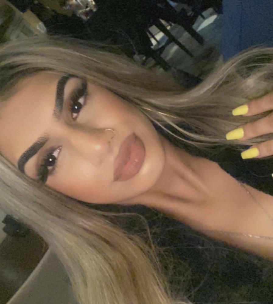 14P HAFSAH KHAN BIG LIPS X