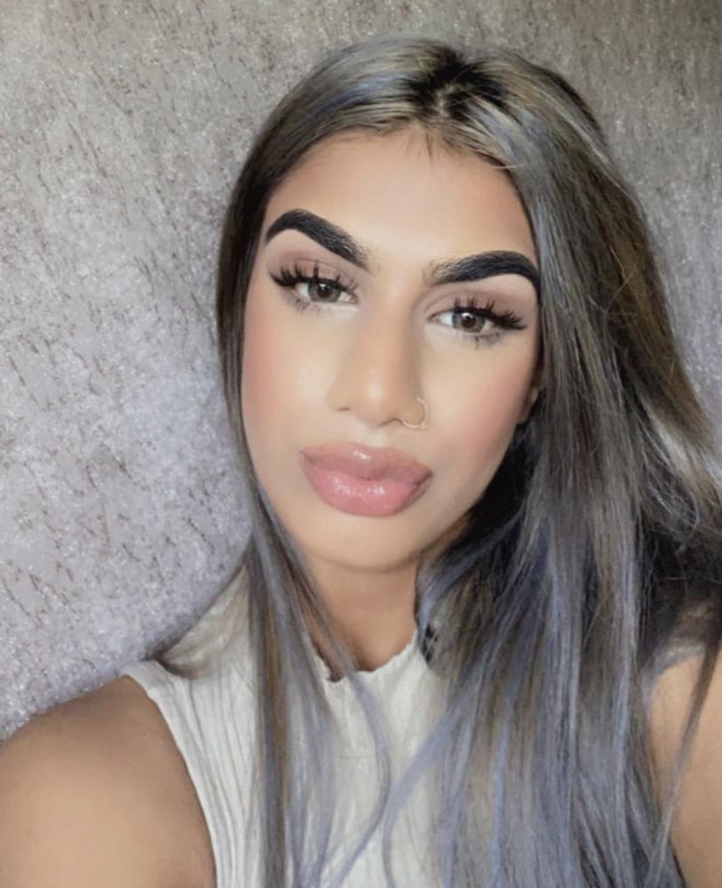 14P HAFSAH KHAN BIG LIPS X