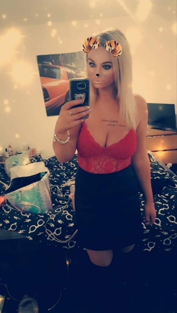12P Busty Welsh Chav