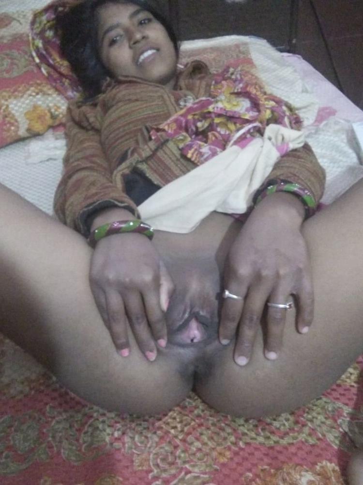 25P 02 Desi Milfs, Gilfs &amp; Hotties