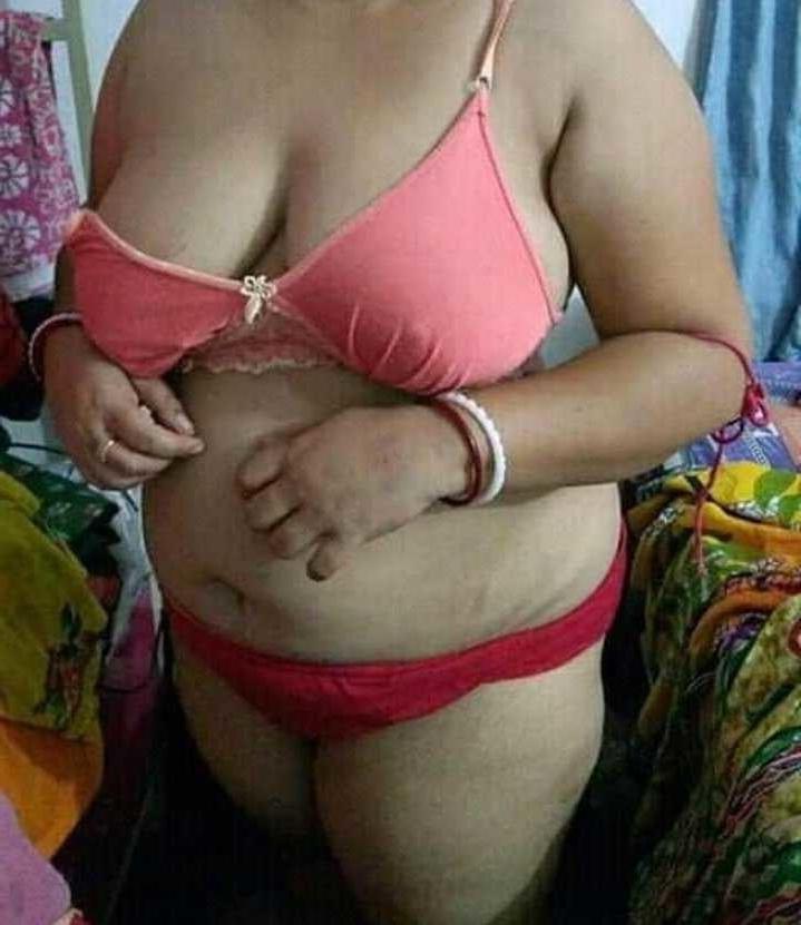 25P Desi milf mom
