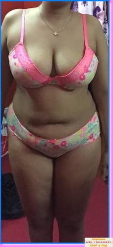 25P Desi milf mom