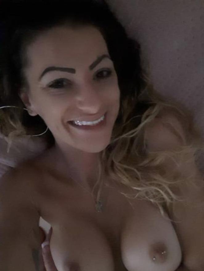 8P Delicious Motel Slut in South Florida