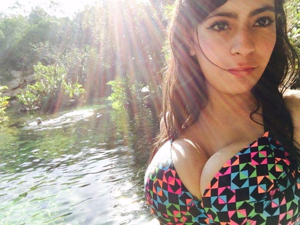 25P Busty Amateur 69