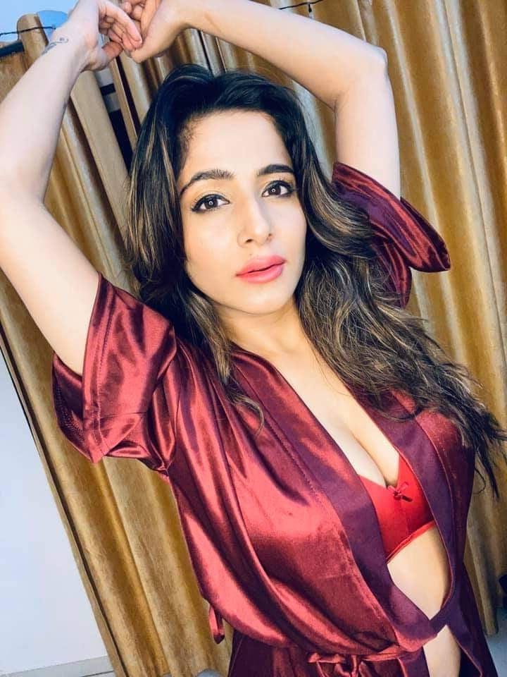 25P DESI HOT INDIAN MATURE GIRLS