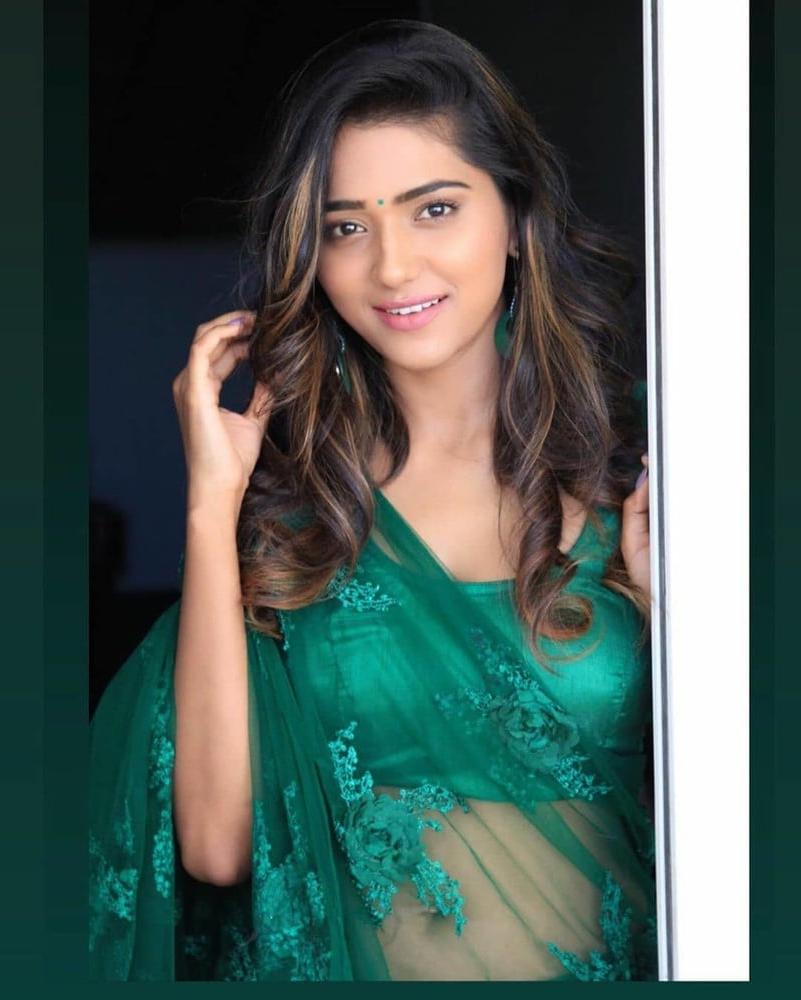 25P DESI HOT INDIAN MATURE GIRLS