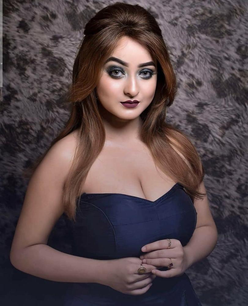 25P DESI HOT INDIAN MATURE GIRLS
