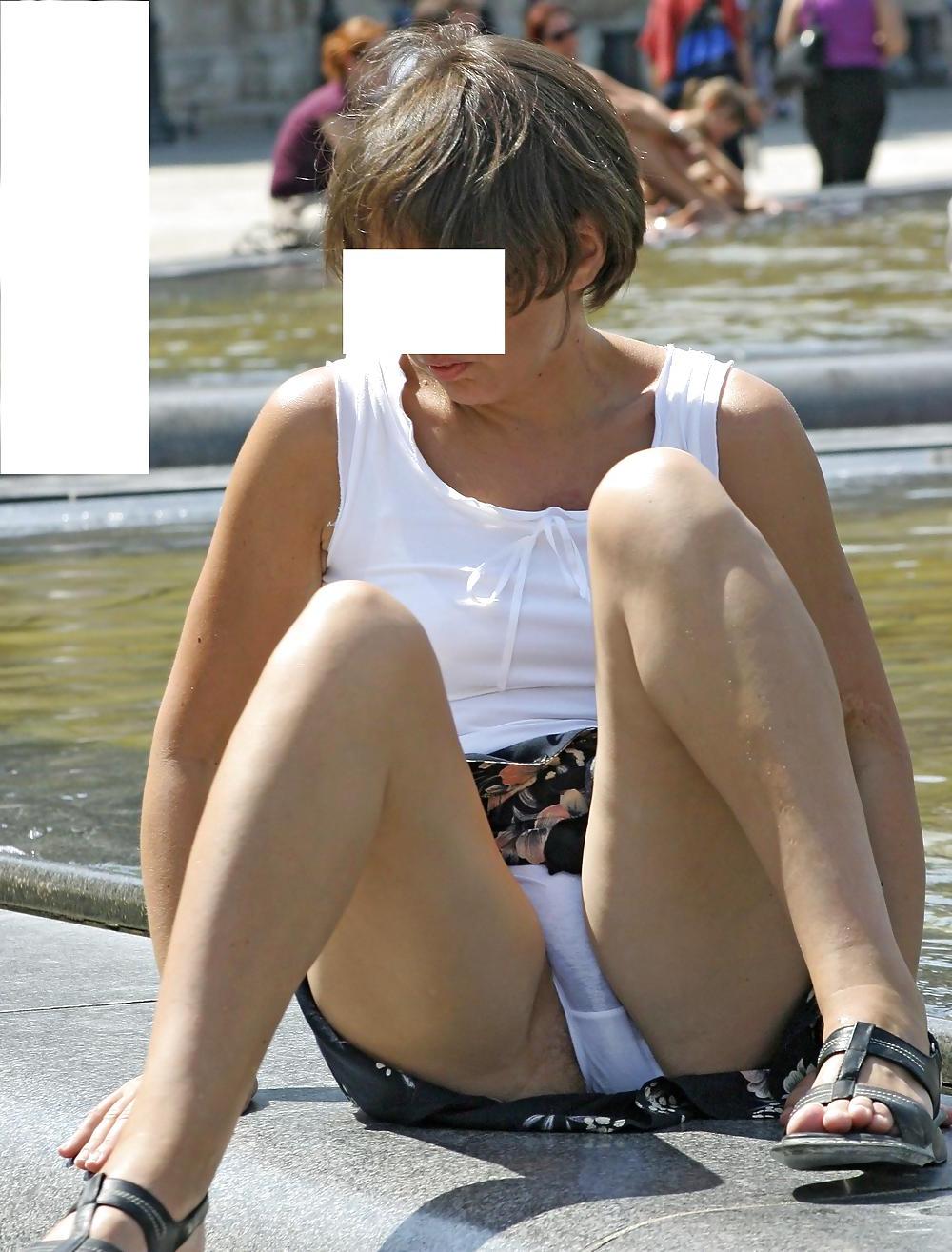 16P Uppies, Tights, Bikinis and beauty