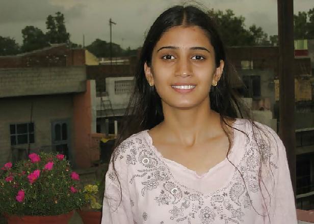25P Most beautiful Indian Girl 4