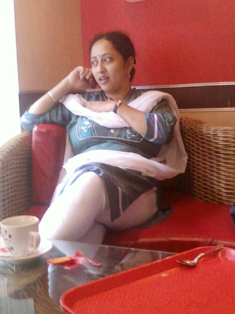 25P desi busty maal