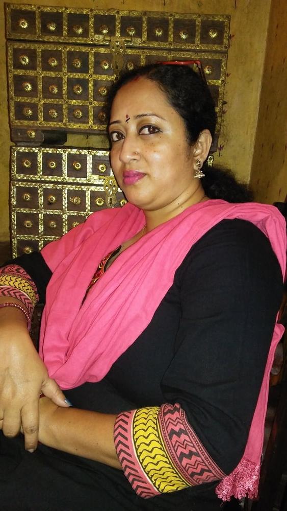 25P desi busty maal