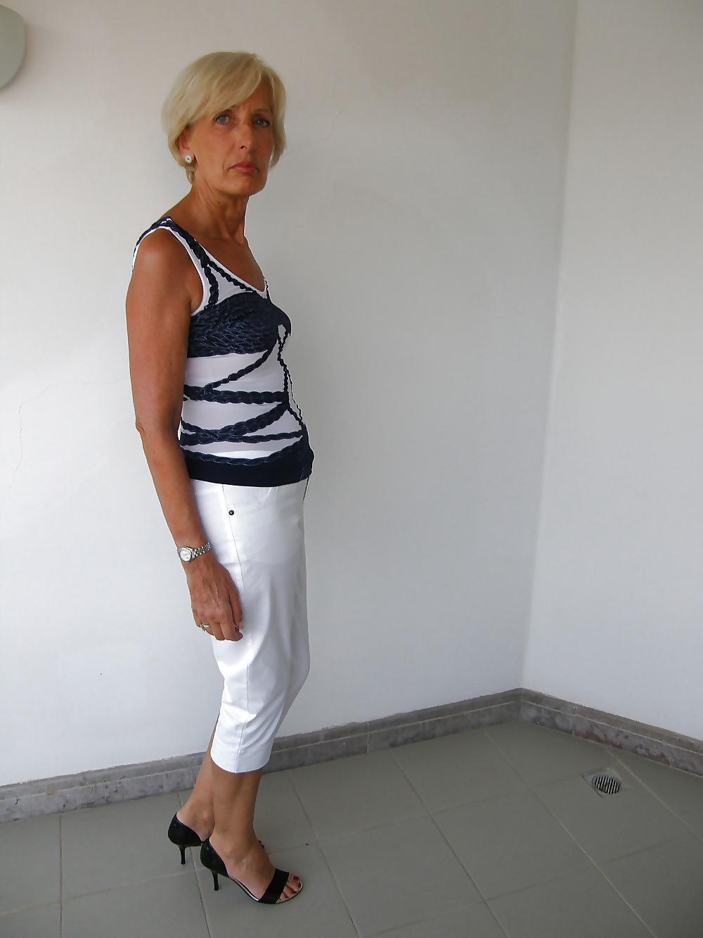 25P Mature French Beauty 2