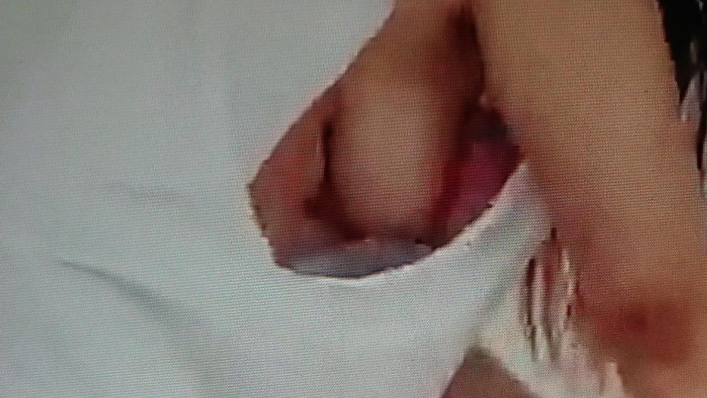25P Downblouse in kitchen