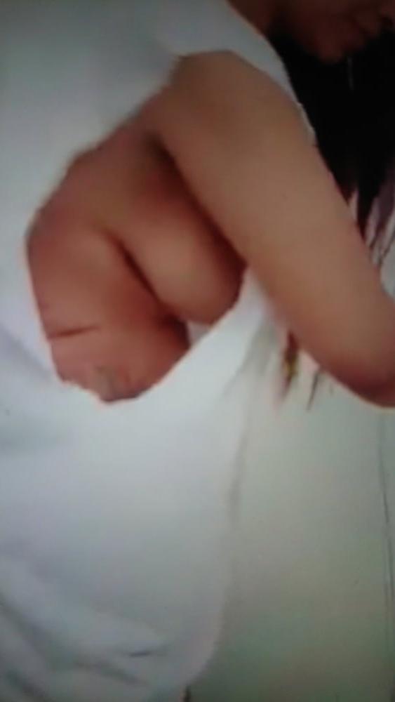 25P Downblouse in kitchen