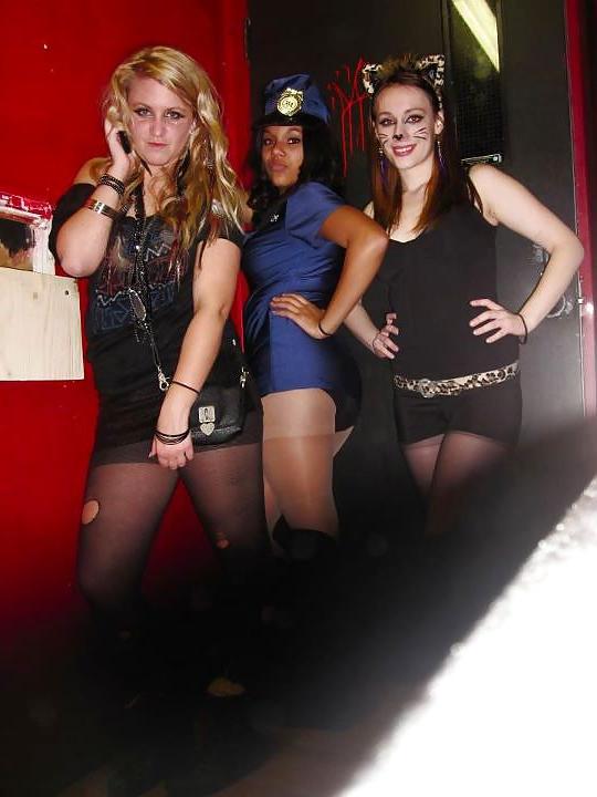 25P FaceBook Friends: Halloween Babes