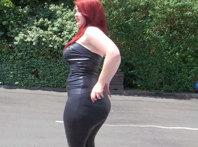 25P Ich bin Busty Redhead 20.06.2017
