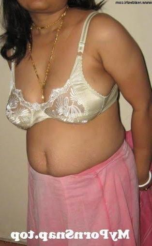 14P Desi NRI aunty panty pussy
