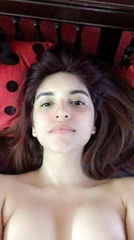 25P Desi Young girls Part 3 - Random clicks