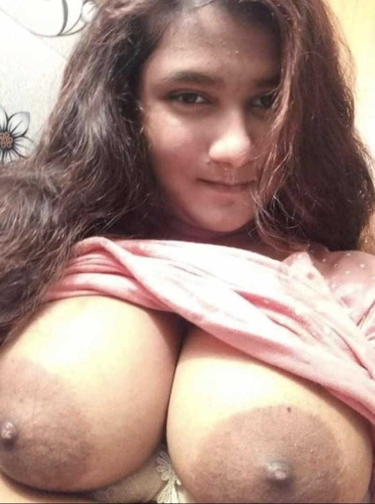 12P Desi Booby Girl pics