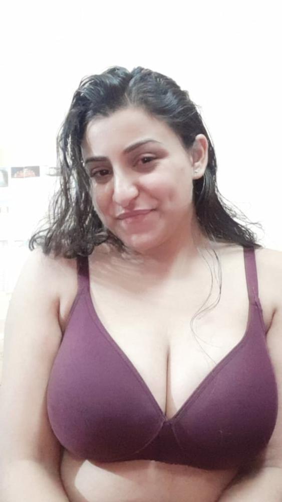 25P Big tits Desi Bhabhi
