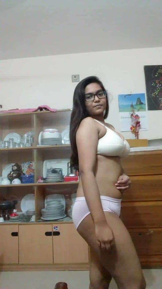 25P Desi Young girls Part 2 Random clicks