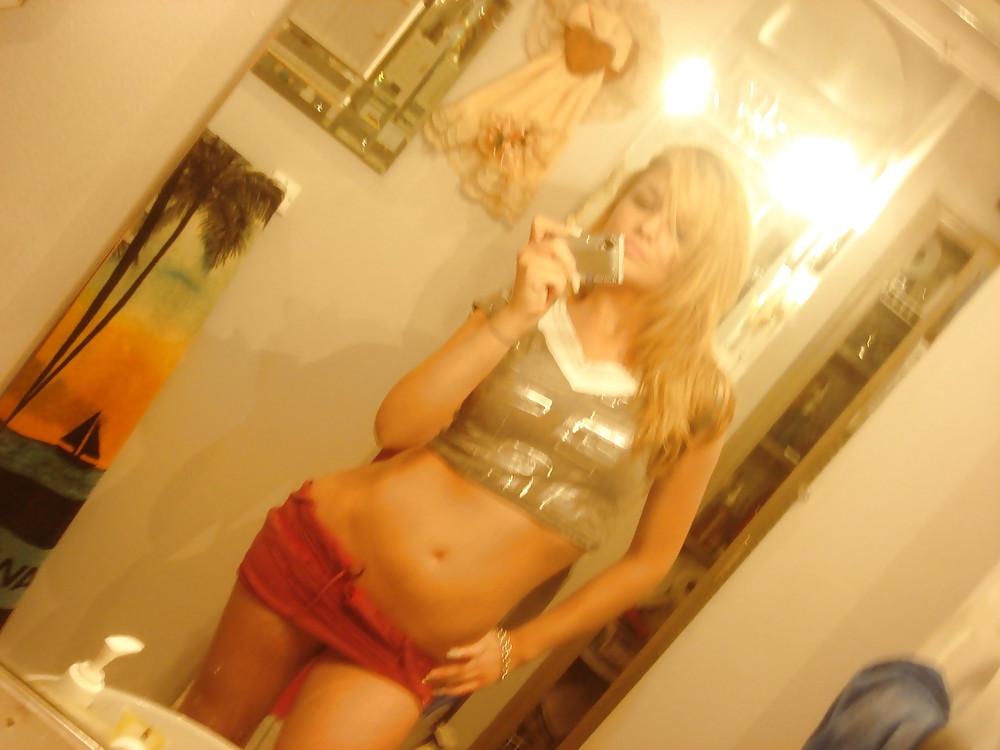 21P Busty Blonde Self Shot Teenie