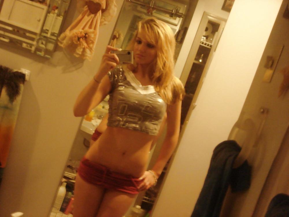 21P Busty Blonde Self Shot Teenie