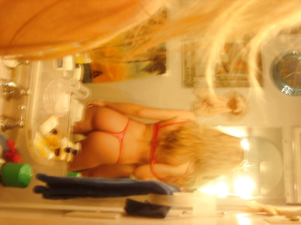 21P Busty Blonde Self Shot Teenie
