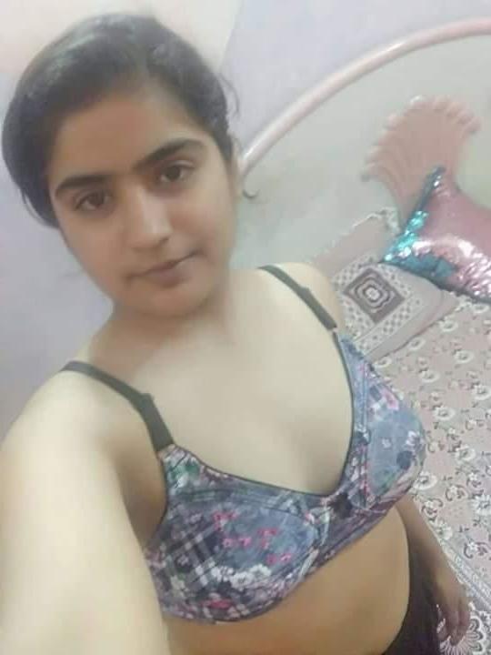 13P Desi muslim girl nazma nude